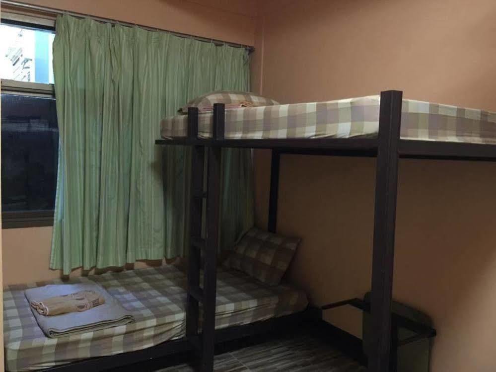 New C.H. Guest House Bangkok Luaran gambar